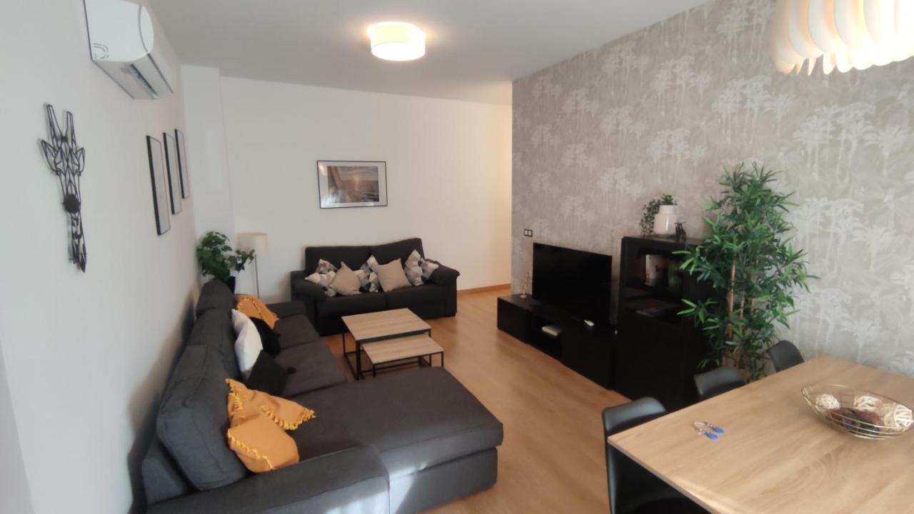 Unique Apartment In Malaga City Center With Pool Luaran gambar